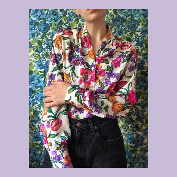 Tops - Vintage Silky Floral Blouse